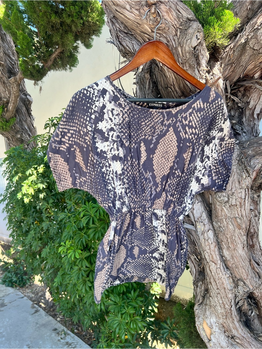 Vintage Express Women's Short Sleeve Snake Print Mini Dress in Brown/Gray